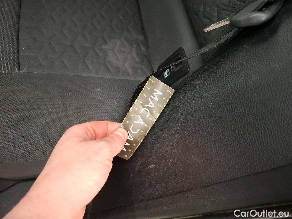  Toyota  Corolla TOYOTA  / 2018 / 5P / Berline Hybride 184h Dynamic Business Stage Acad #29