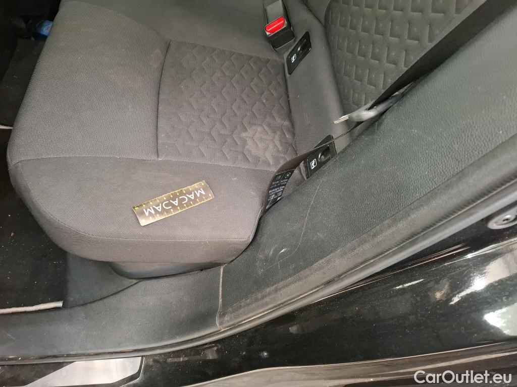  Toyota  Corolla TOYOTA  / 2018 / 5P / Berline Hybride 184h Dynamic Business Stage Acad #28