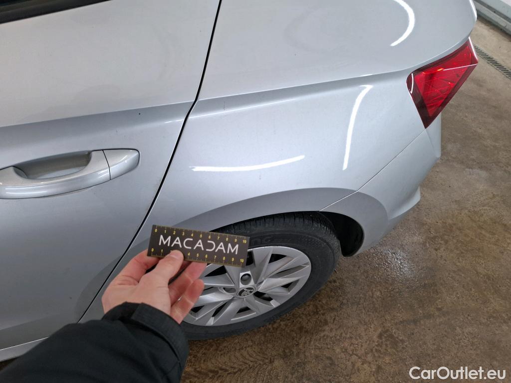  Skoda  Fabia  Ambition 1.0 MPI 80CV BVM5 E6d #15