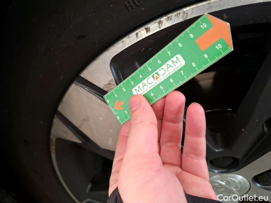  Peugeot  5008  GT Line 1.5 HDi 130CV BVA8 7 Sieges E6dT #22