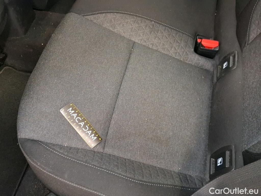  Renault  Clio  V Business 1.6 E-TECH Hybrid 140CV BVA6 E6d #24