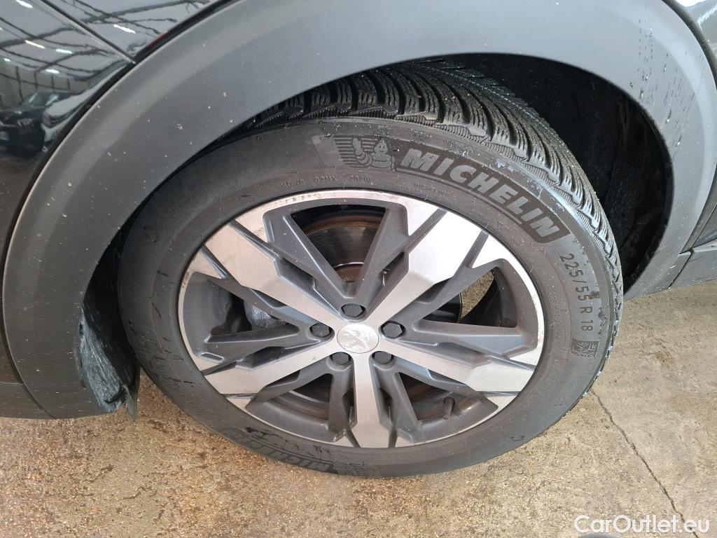  Peugeot  5008  GT Line 1.5 HDi 130CV BVA8 7 Sieges E6dT #16