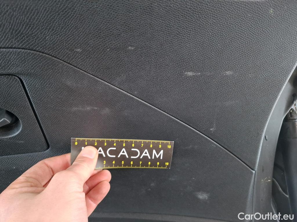  Peugeot  508 PEUGEOT  SW / 2018 / 5P / Break HYBRID 225 E-EAT8 Allure Pack #18