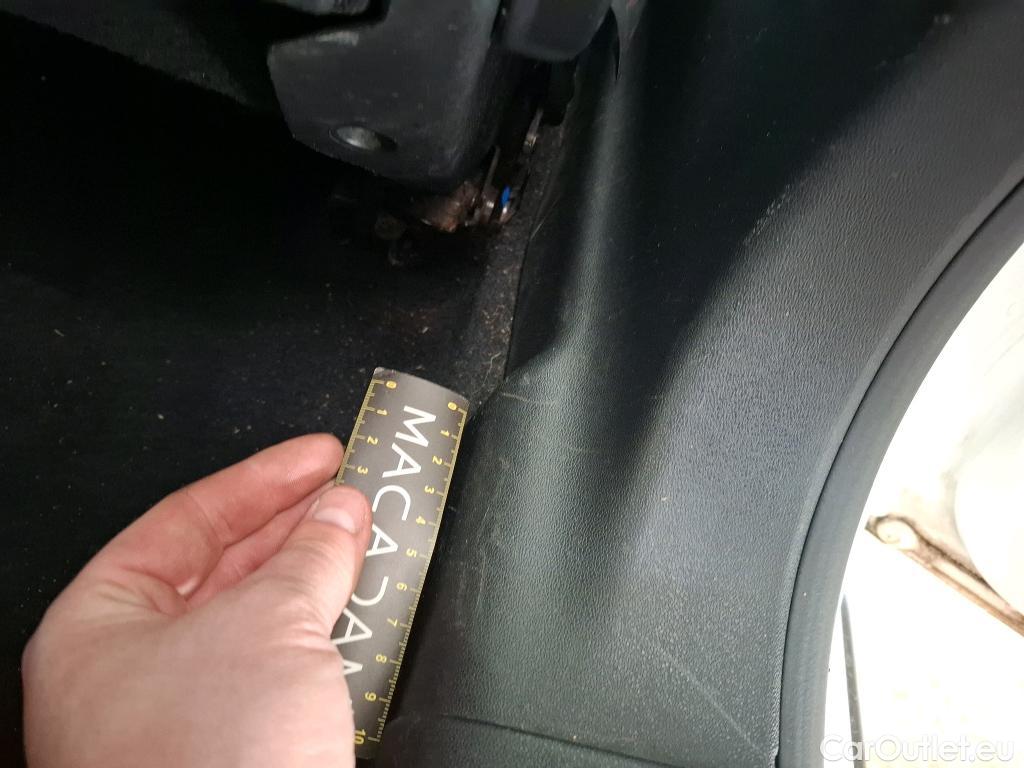  Citroen  C3  Feel Pack 1.2 PureTech 110CV BVM6 E6d #32