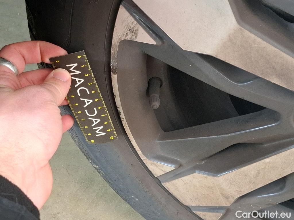  Peugeot  3008  GT 1.2 PureTech 130CV BVA8 E6d #29