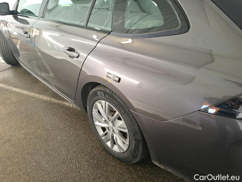  Peugeot  508 PEUGEOT  SW / 2018 / 5P / Break BlueHDi 130 S&S EAT8 Active Pack #37