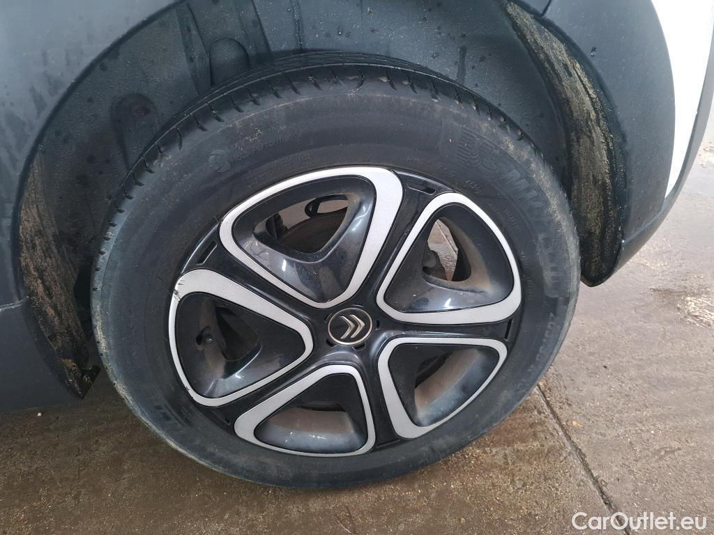  Citroen  C3  Feel Pack 1.2 PureTech 110CV BVM6 E6d #18