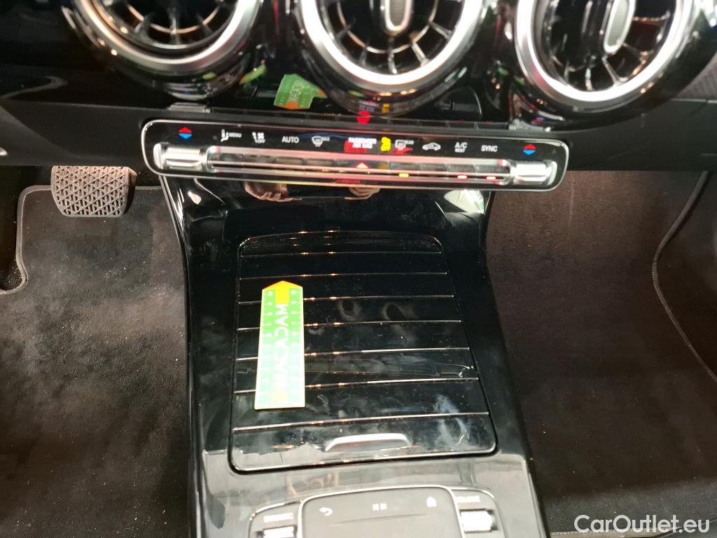  Mercedes  CLA-Klasse MERCEDES-BENZ CLA Shooting Brake / 2019 / 5P / Break CLA 200 d Business Line BA8 #9