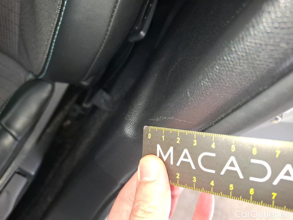  Peugeot  2008  Allure 1.2 PureTech 100CV BVM6 E6d #12