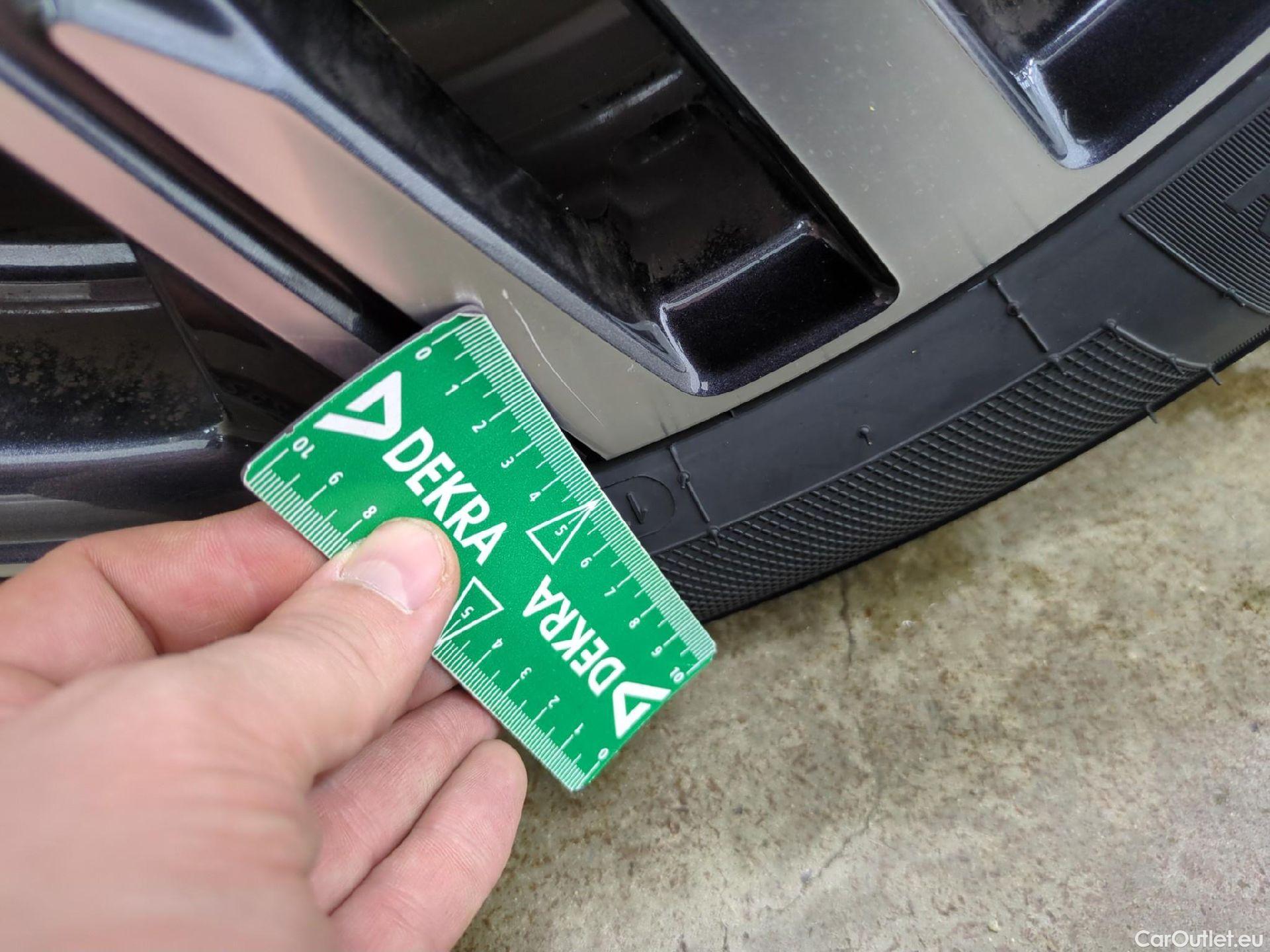  Peugeot  208  Style 1.2 PureTech 75CV BVM5 E6d #13