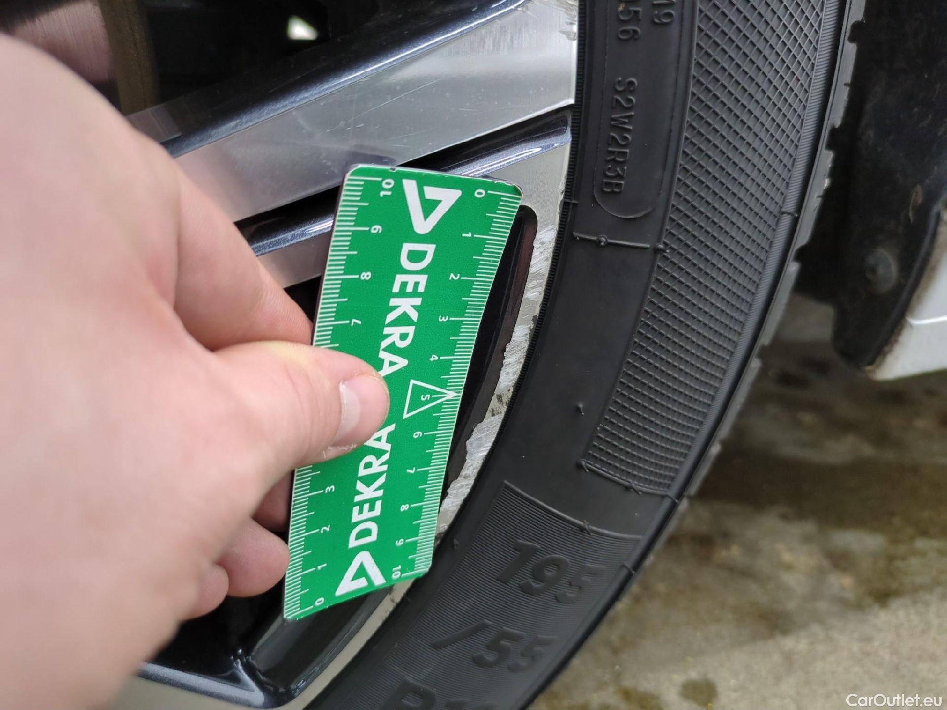  Peugeot  208  Style 1.2 PureTech 75CV BVM5 E6d #12