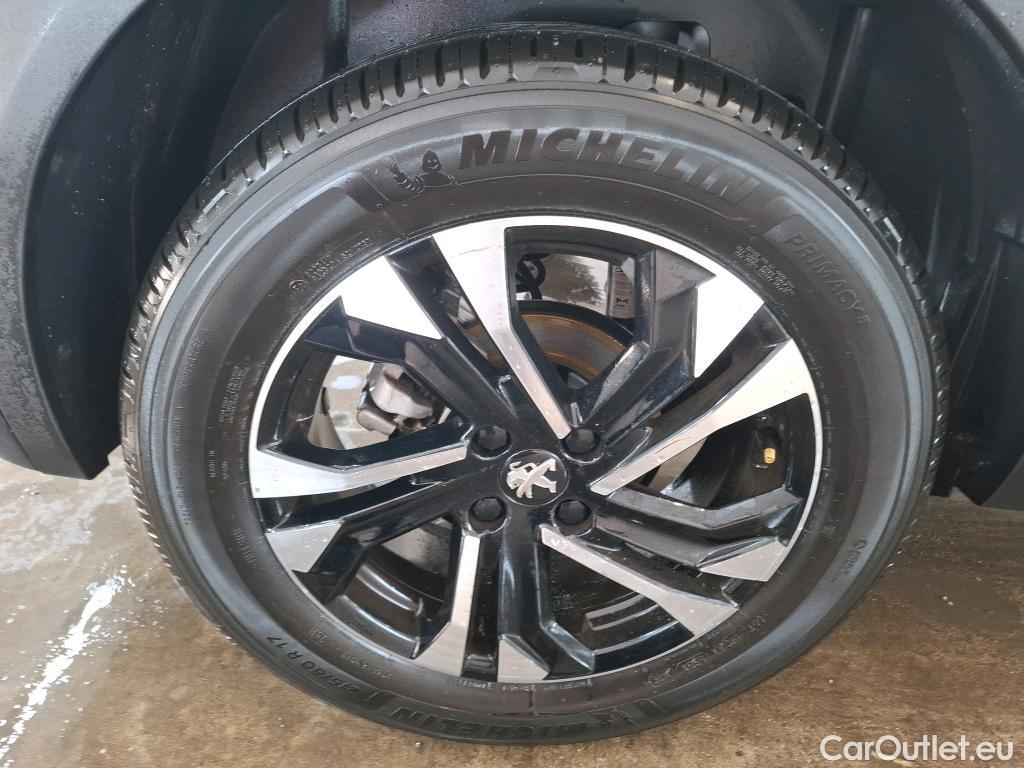  Peugeot  2008  Allure 1.2 PureTech 100CV BVM6 E6d #5