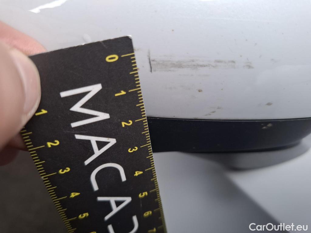  Mercedes  A-Klasse MERCEDES-BENZ Classe A Berline / 2018 / 4P / Berline A 180 d Style Line #34