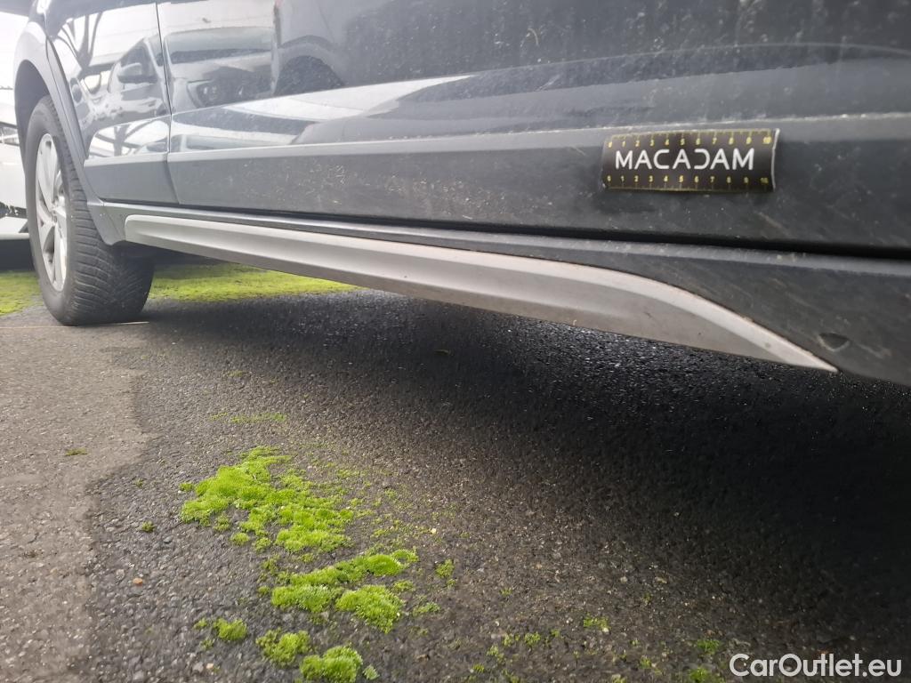  Volkswagen  Taigo VOLKSWAGEN  / 2021 / 5P / SUV 1.0 TSI 110 DSG Life Business #33