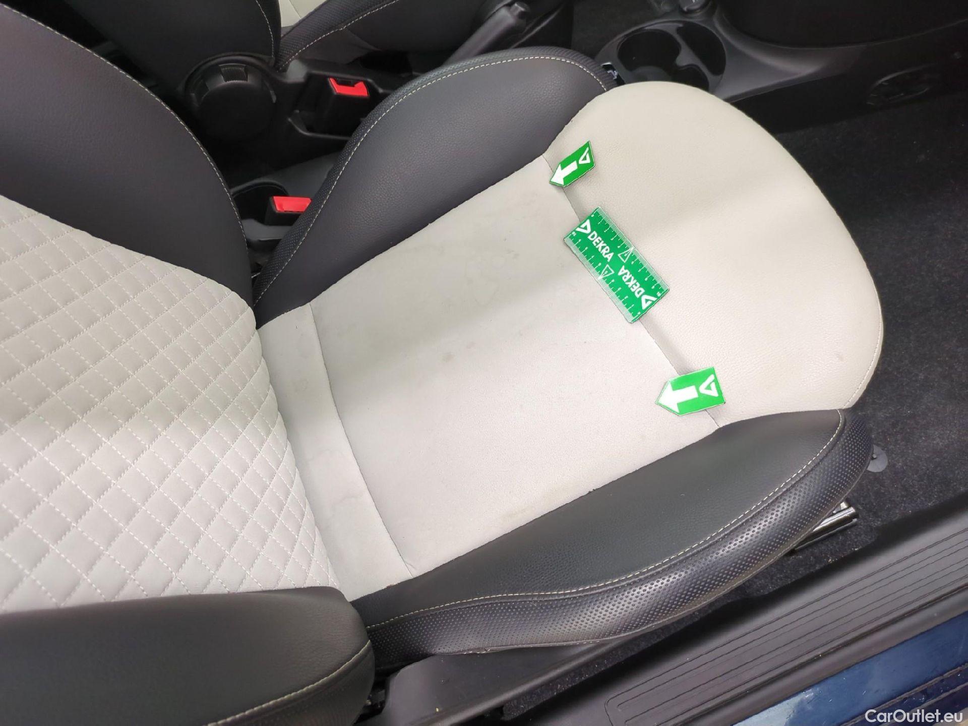  Fiat  500 FIAT  / 2015 / 3P / Berline Hybrid 1.0 BSG 70 ch Dolcevita #4