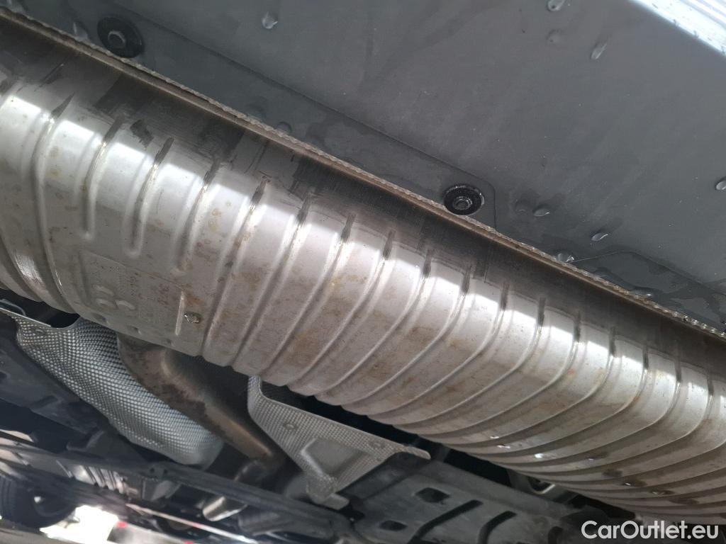  Bmw  Serie 1 BMW Série 1 / 2019 / 5P / Berline 1.5 116I Business Design #38