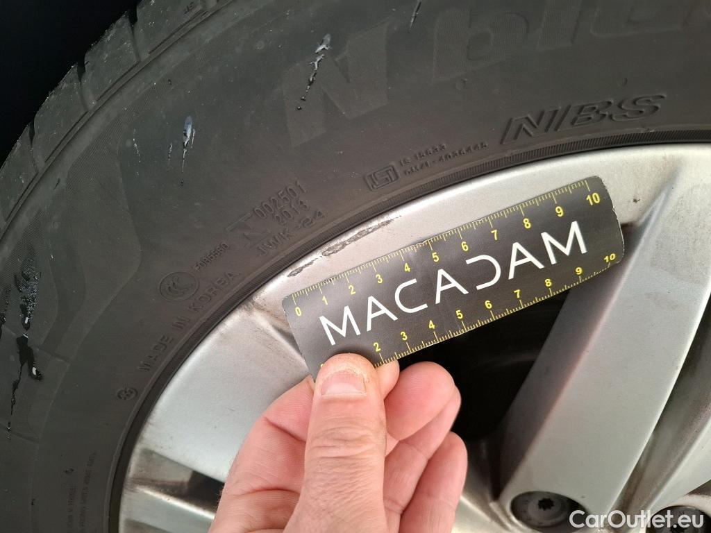  Volkswagen  Golf  VIII Berline Life Plus 2.0 TDI 115CV BVM6 E6d #2