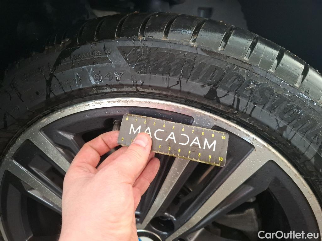  Bmw  Serie 1 BMW Série 1 / 2019 / 5P / Berline 1.5 116I Business Design #34