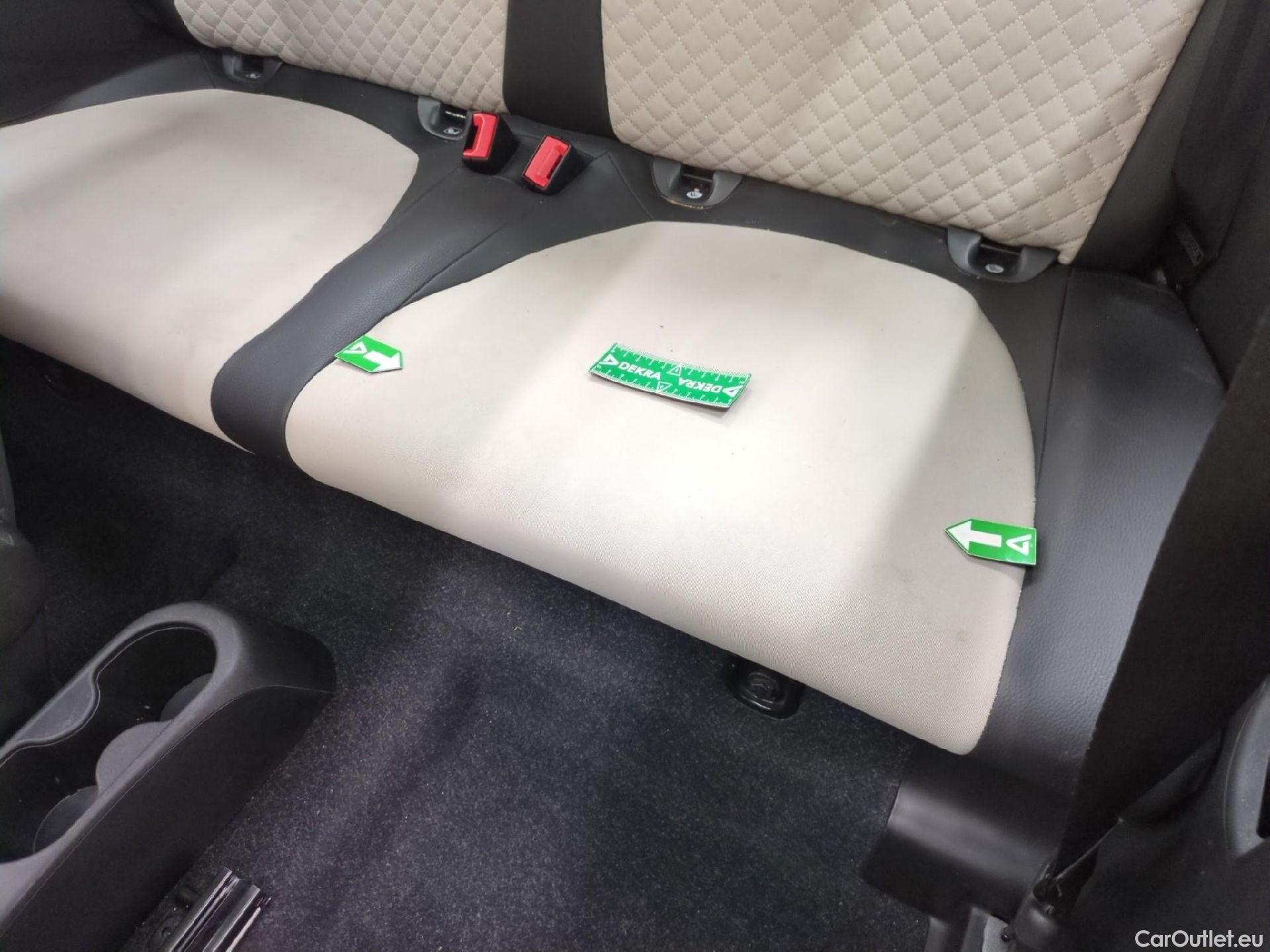  Fiat  500 FIAT  / 2015 / 3P / Berline Hybrid 1.0 BSG 70 ch Dolcevita #2