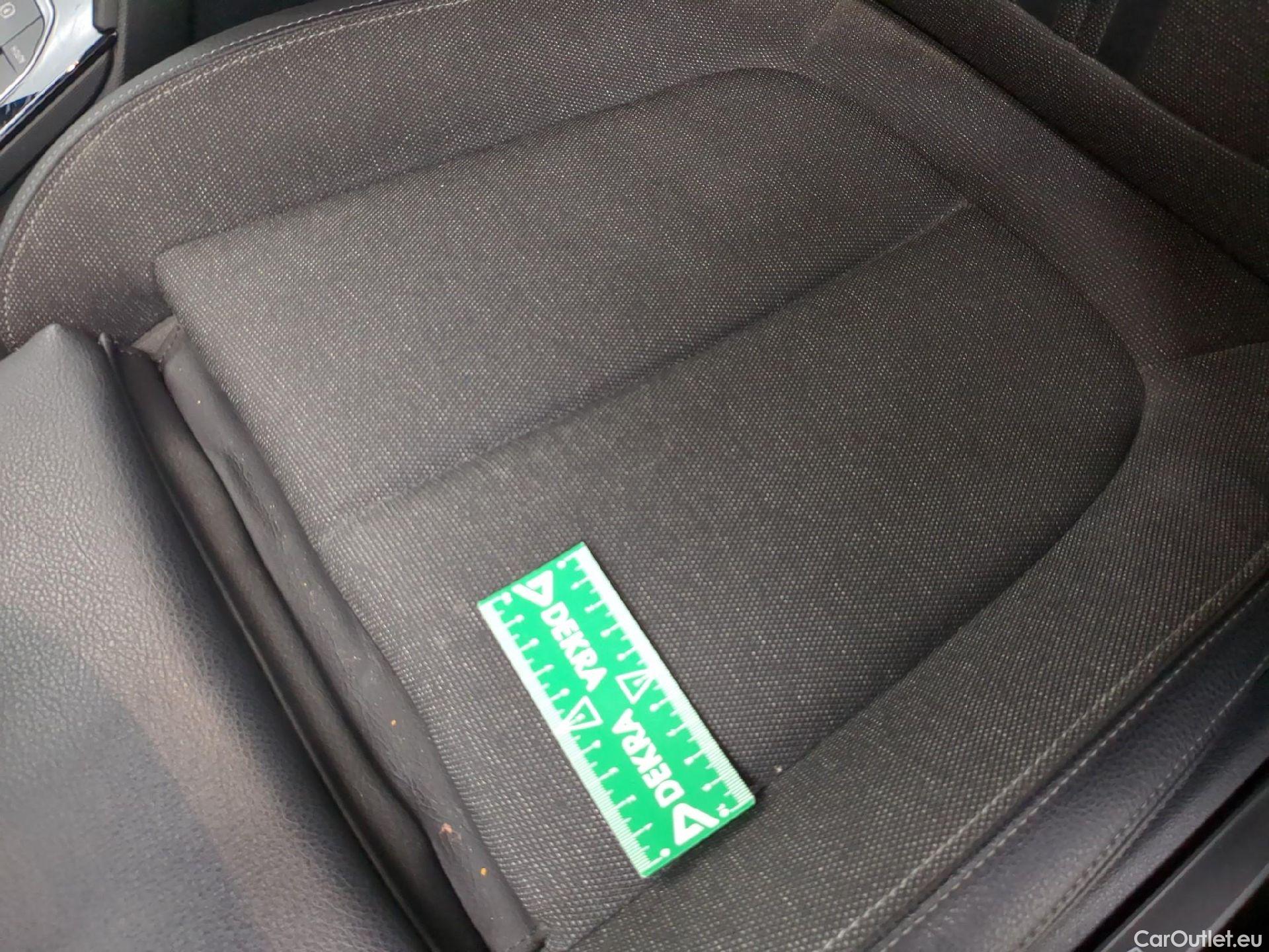  Bmw  Serie 1 Série 1 Berline 118 i Edition Sport 1.5 135CV BVA7 E6d #2