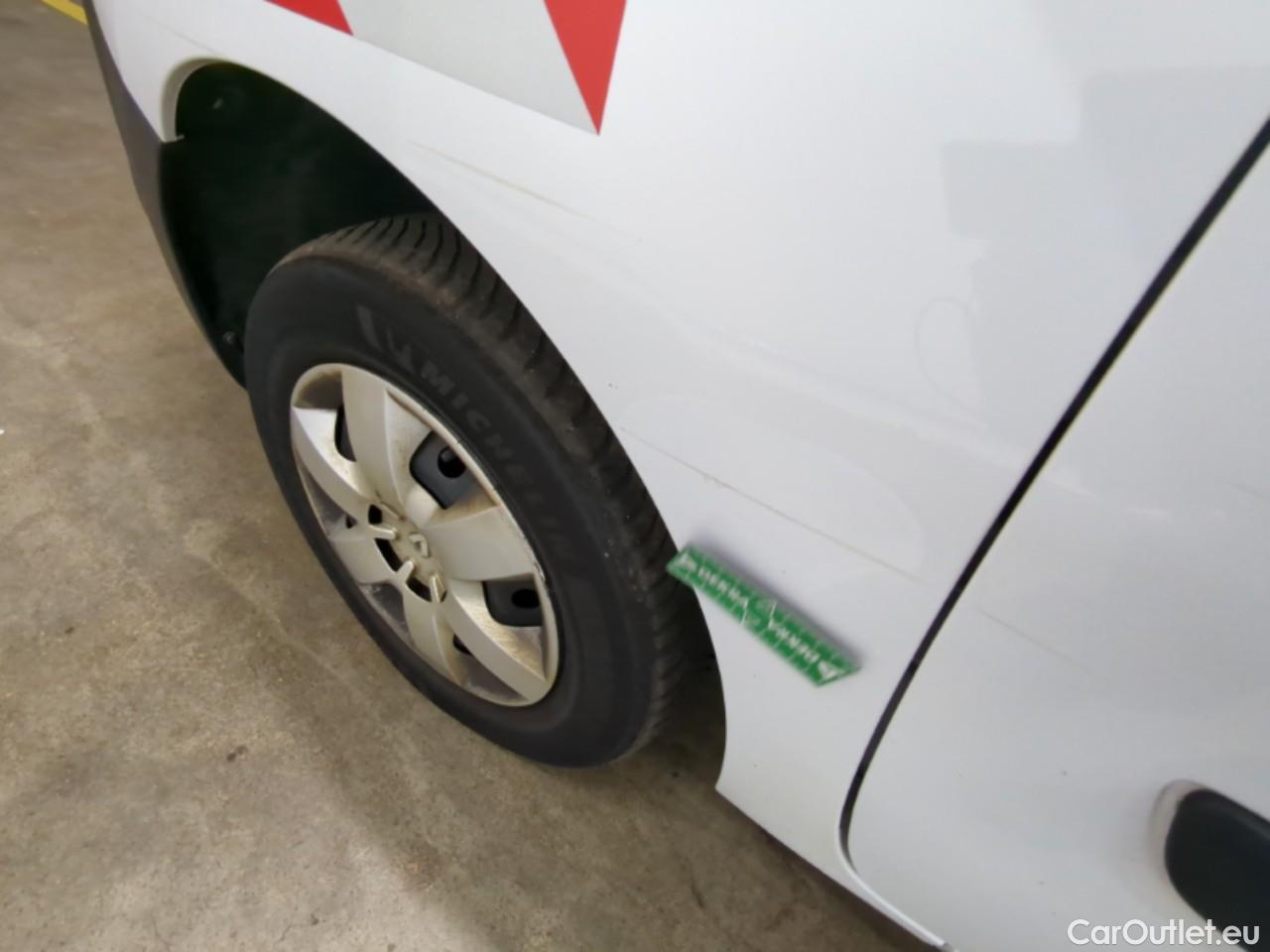  Renault  Kangoo RENAULT  Express / 2013 / 4P / Fourgonnette Gd Volume ExtraRLink - Blue dCi 95 #44