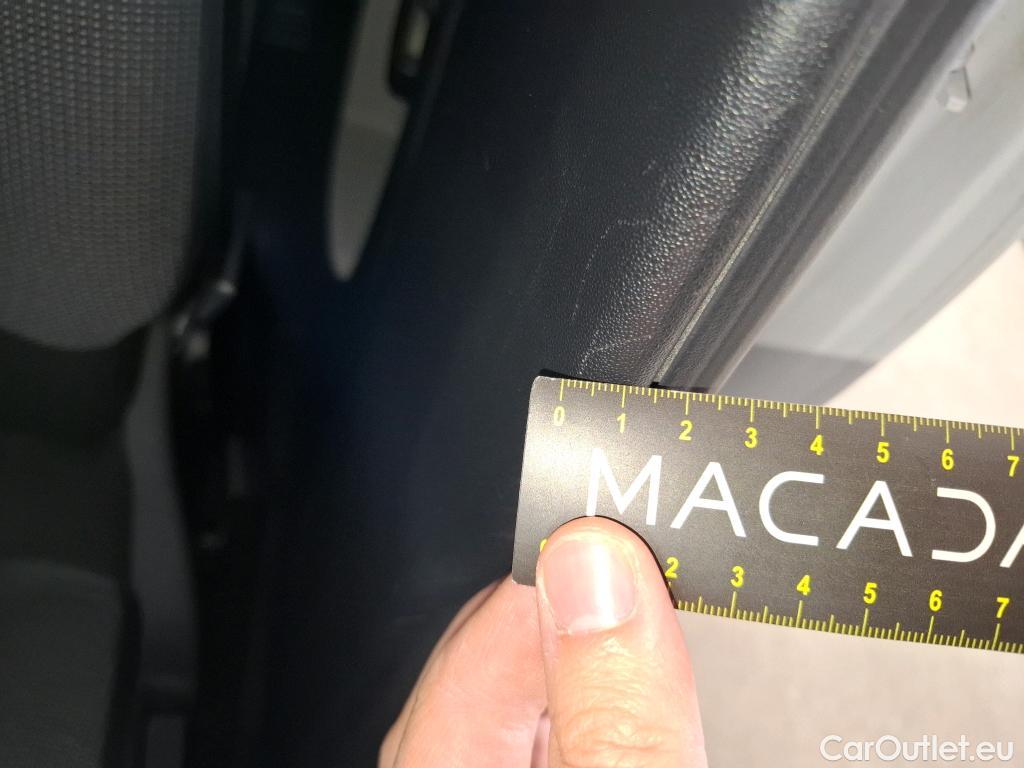  Citroen  C3  Société Feel 1.2 PureTech 80CV BVM5 E6dT #2