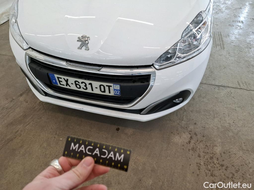  Peugeot  208  Affaire Premium 1.2 PureTech 80CV BVM5 E6 #5