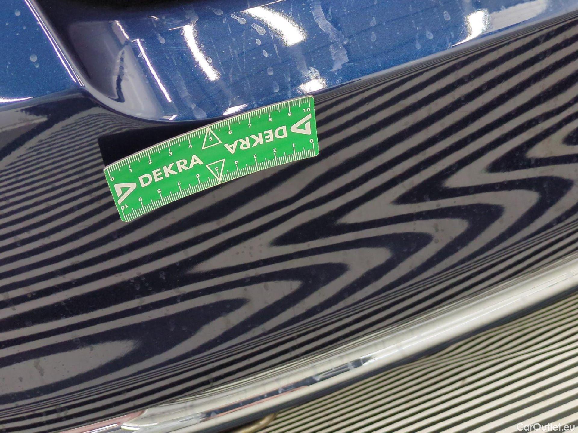  Fiat  500 FIAT  / 2015 / 3P / Berline Hybrid 1.0 BSG 70 ch Dolcevita #37