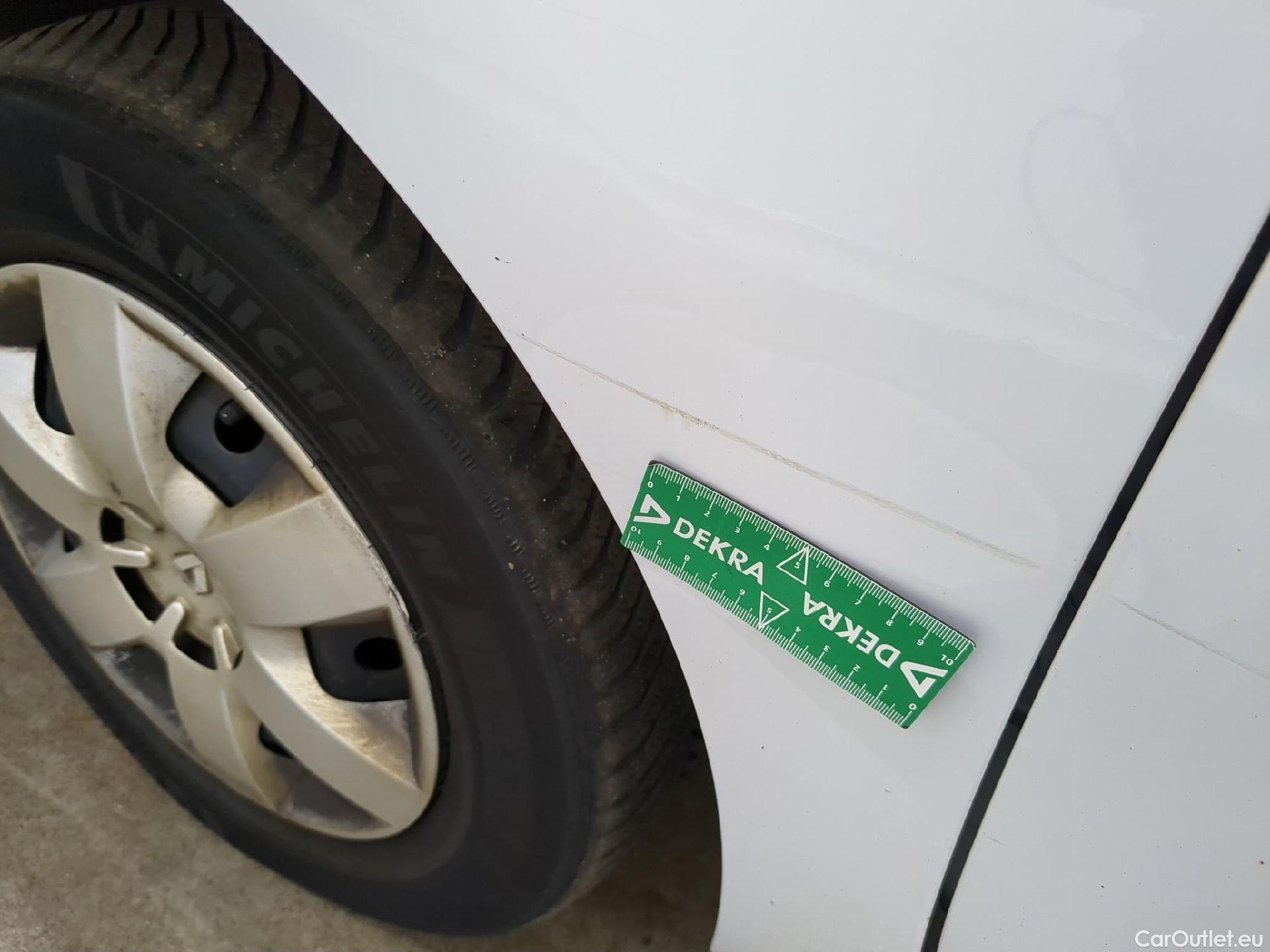  Renault  Kangoo RENAULT  Express / 2013 / 4P / Fourgonnette Gd Volume ExtraRLink - Blue dCi 95 #45