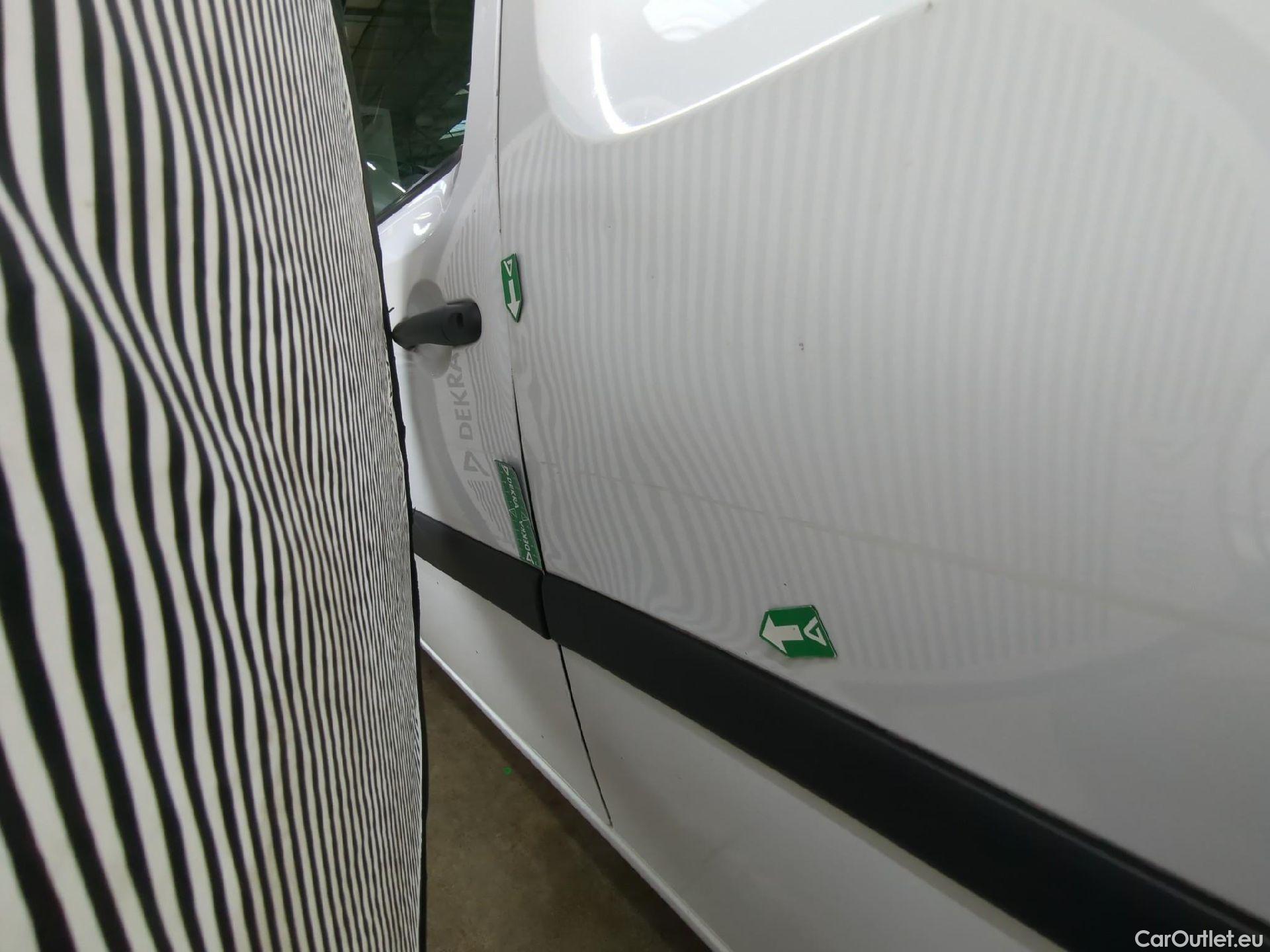  Renault  Kangoo RENAULT  Express / 2013 / 4P / Fourgonnette Gd Volume ExtraRLink - Blue dCi 95 #50