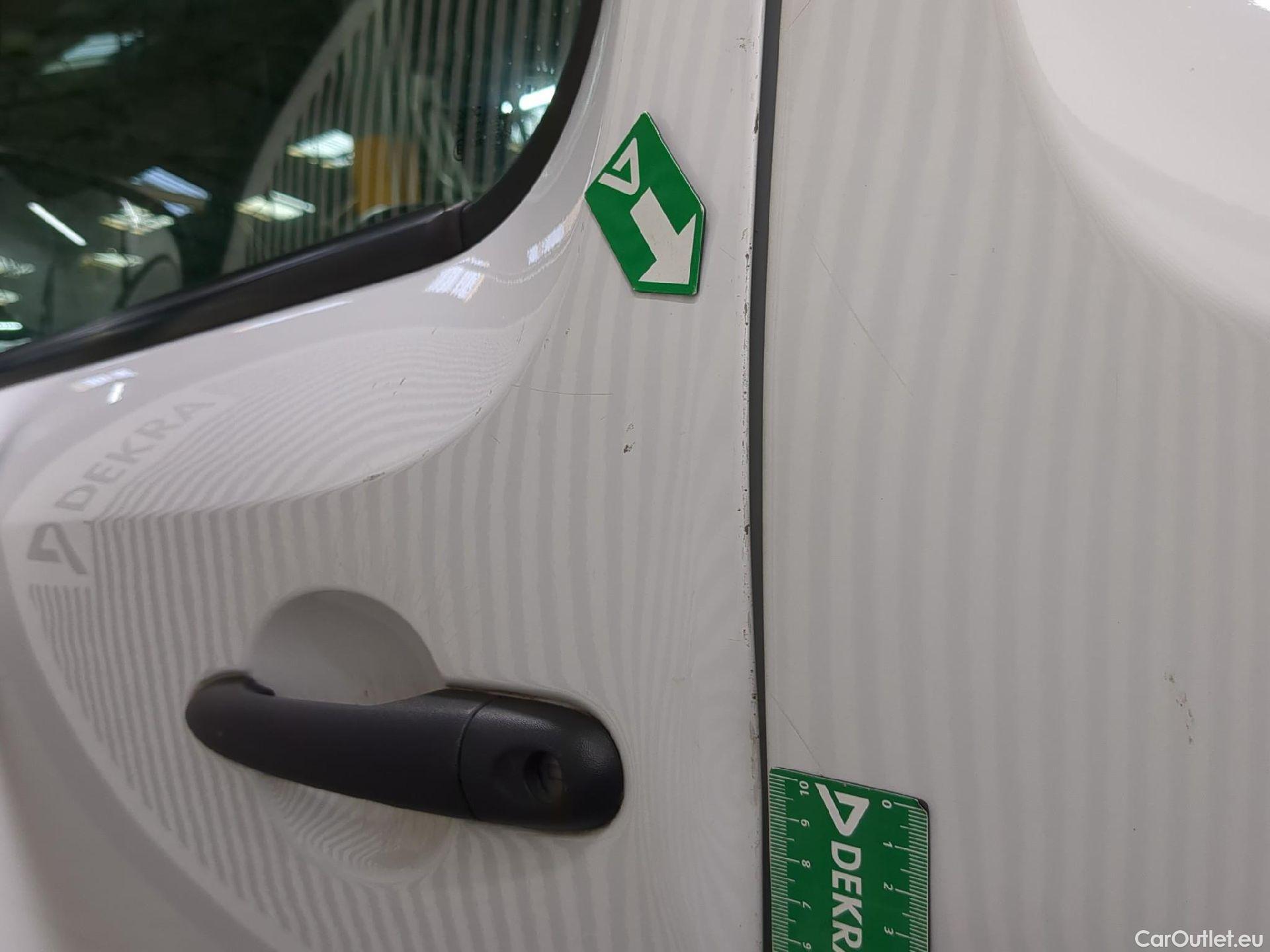  Renault  Kangoo RENAULT  Express / 2013 / 4P / Fourgonnette Gd Volume ExtraRLink - Blue dCi 95 #46