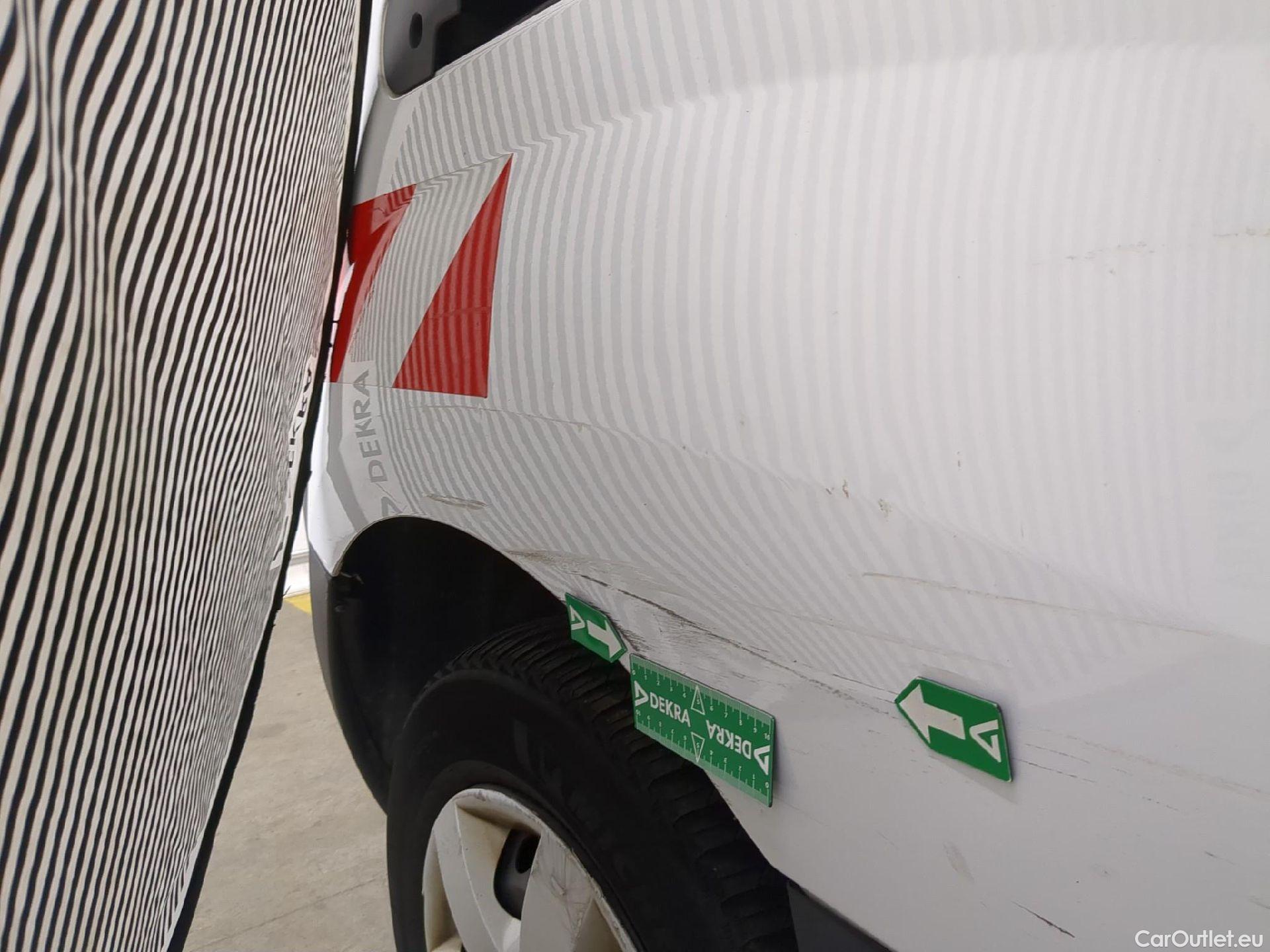  Renault  Kangoo RENAULT  Express / 2013 / 4P / Fourgonnette Gd Volume ExtraRLink - Blue dCi 95 #32