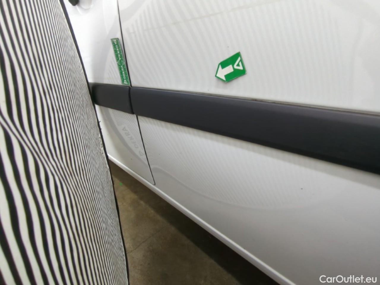  Renault  Kangoo RENAULT  Express / 2013 / 4P / Fourgonnette Gd Volume ExtraRLink - Blue dCi 95 #52