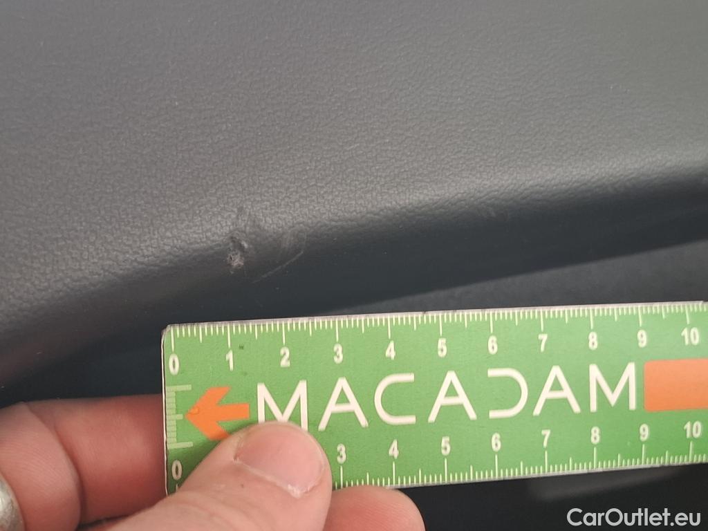  Peugeot  208  Affaire Premium 1.2 PureTech 80CV BVM5 E6 #7