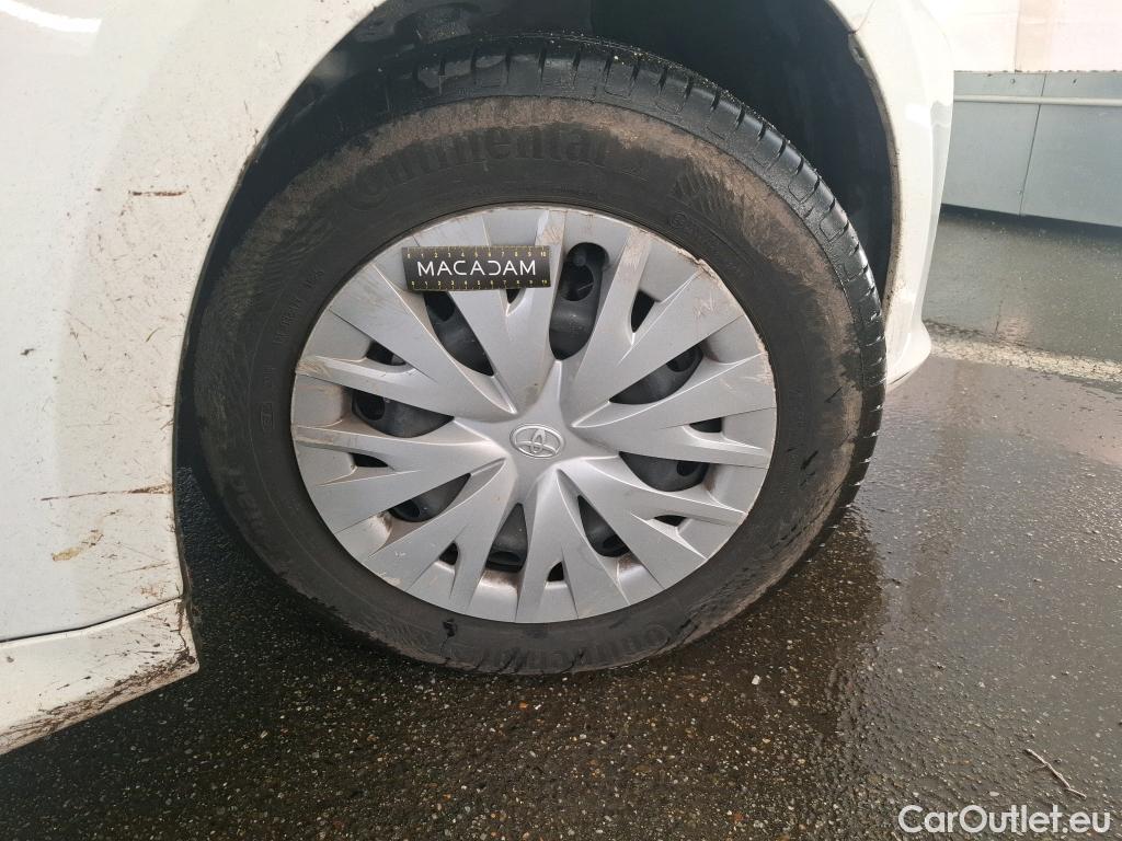  Toyota  Yaris  Hybride Affaires / 2019 / 5P / Berline 1.5 Hybride 116h France Business #6