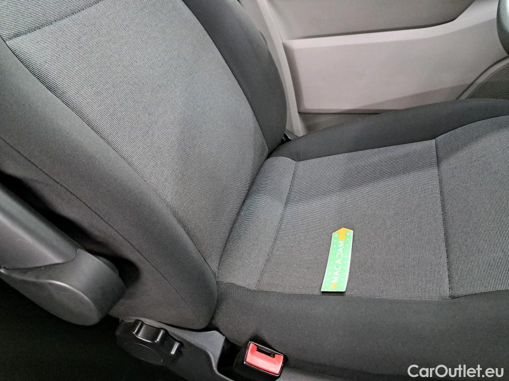  Volkswagen  Transporter VOLKSWAGEN  VU 4p Fourgon 2.0 TDi 102 L2H1 Business Line #9