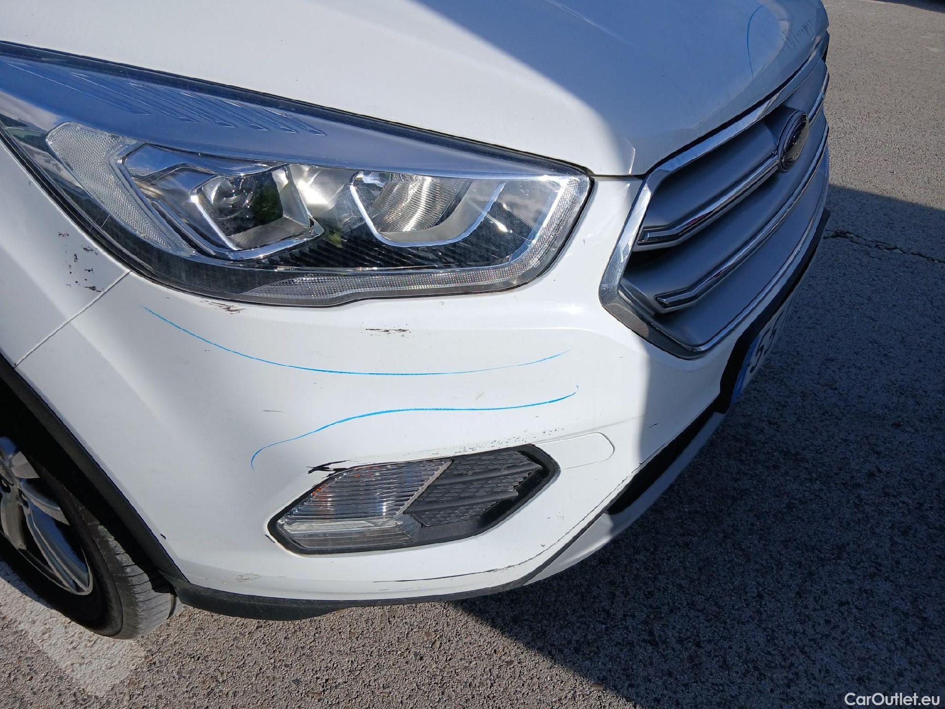  Ford  Kuga FORD  / 2016 / 5P / todoterreno 1.5 EcoBoost 88kW 4x2 Trend+ (CX) #8