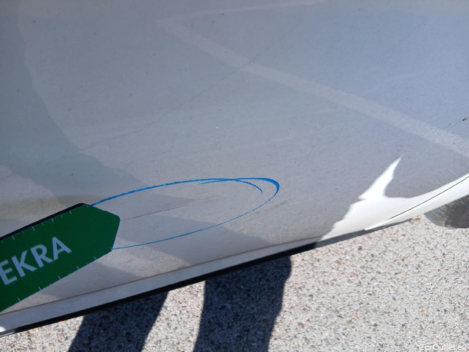  Ford  Focus FORD  5p 3G berlina con portón 1.5 TDCi E6 88kW (120CV) Trend+ #41