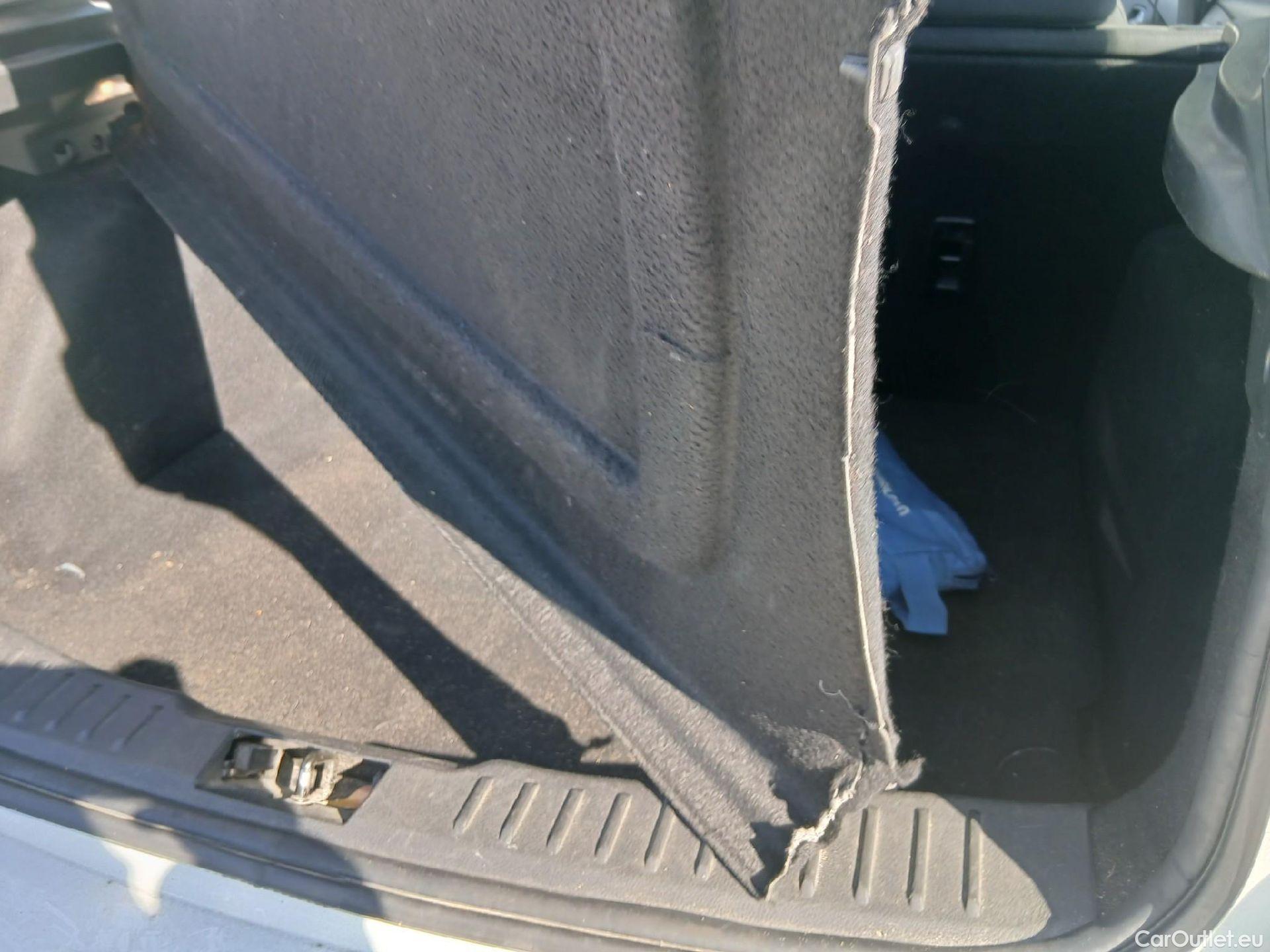  Ford  Focus FORD  5p 3G berlina con portón 1.5 TDCi E6 88kW (120CV) Trend+ #12