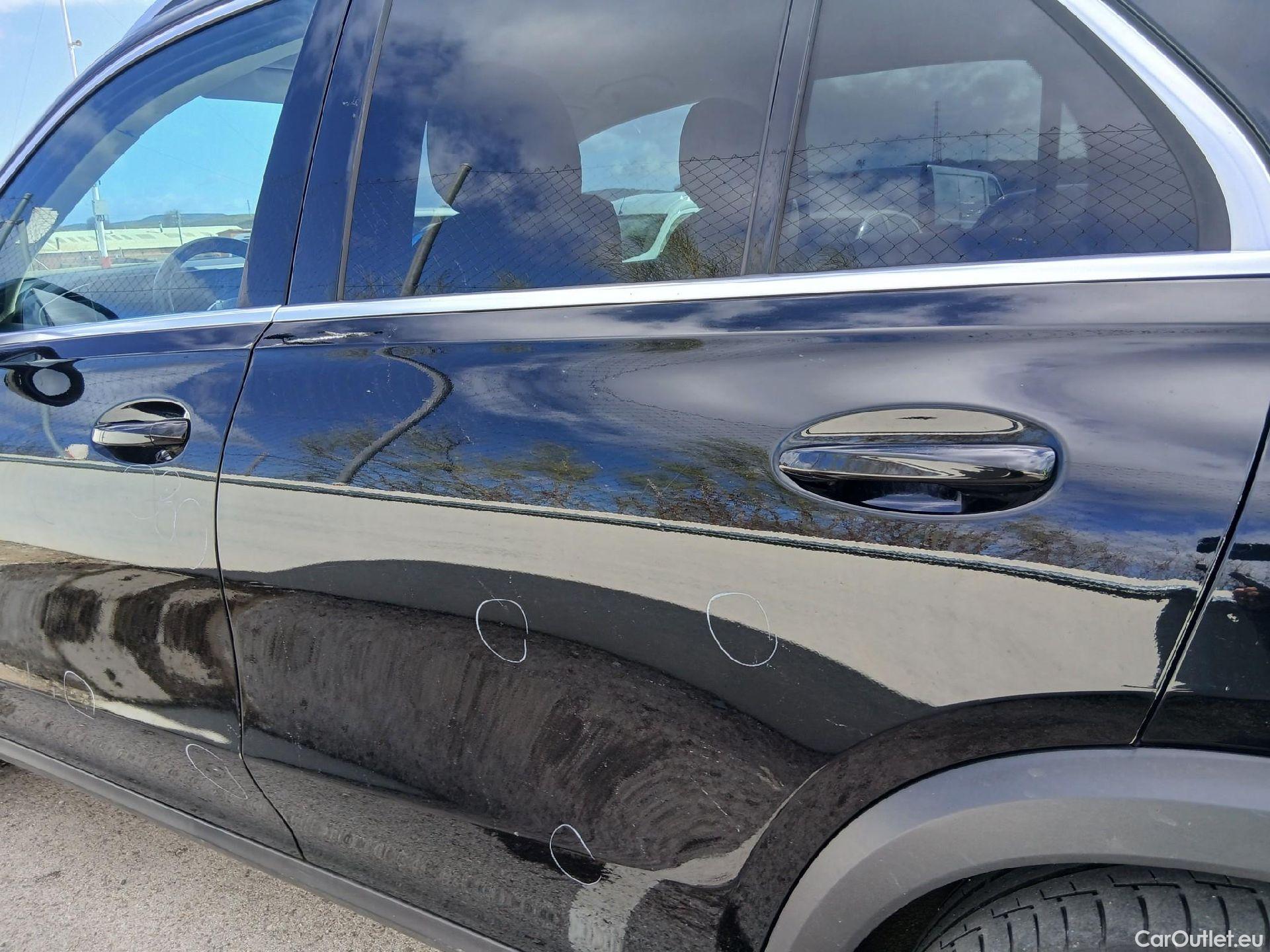  Mercedes  G-Klasee MERCEDES-BENZ GLE / 2018 / 5P / todoterreno GLE 350 de 4MATIC (Híbrido Enchufable) #28