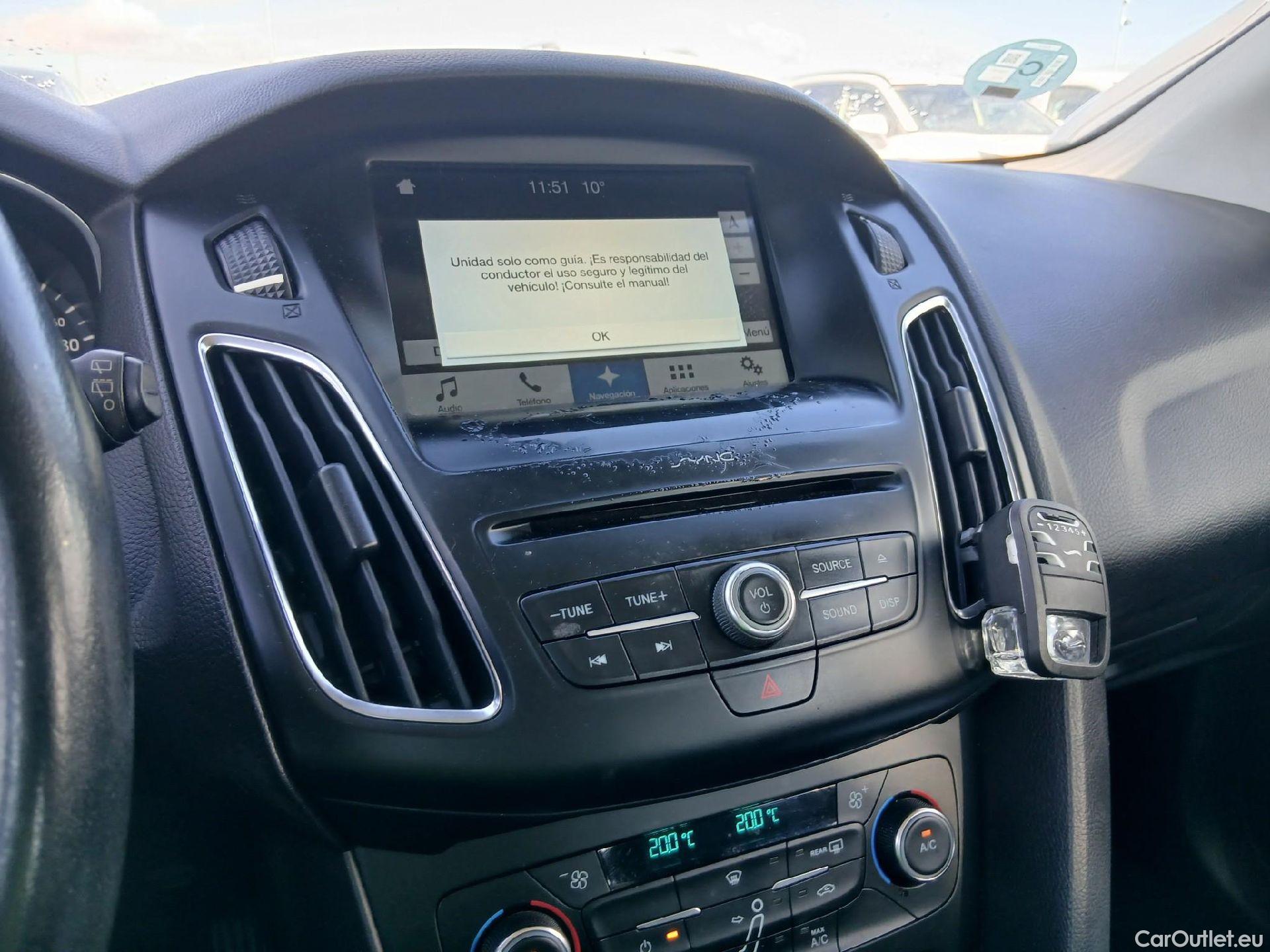  Ford  Focus FORD  5p 3G berlina con portón 1.5 TDCi E6 88kW (120CV) Trend+ #2