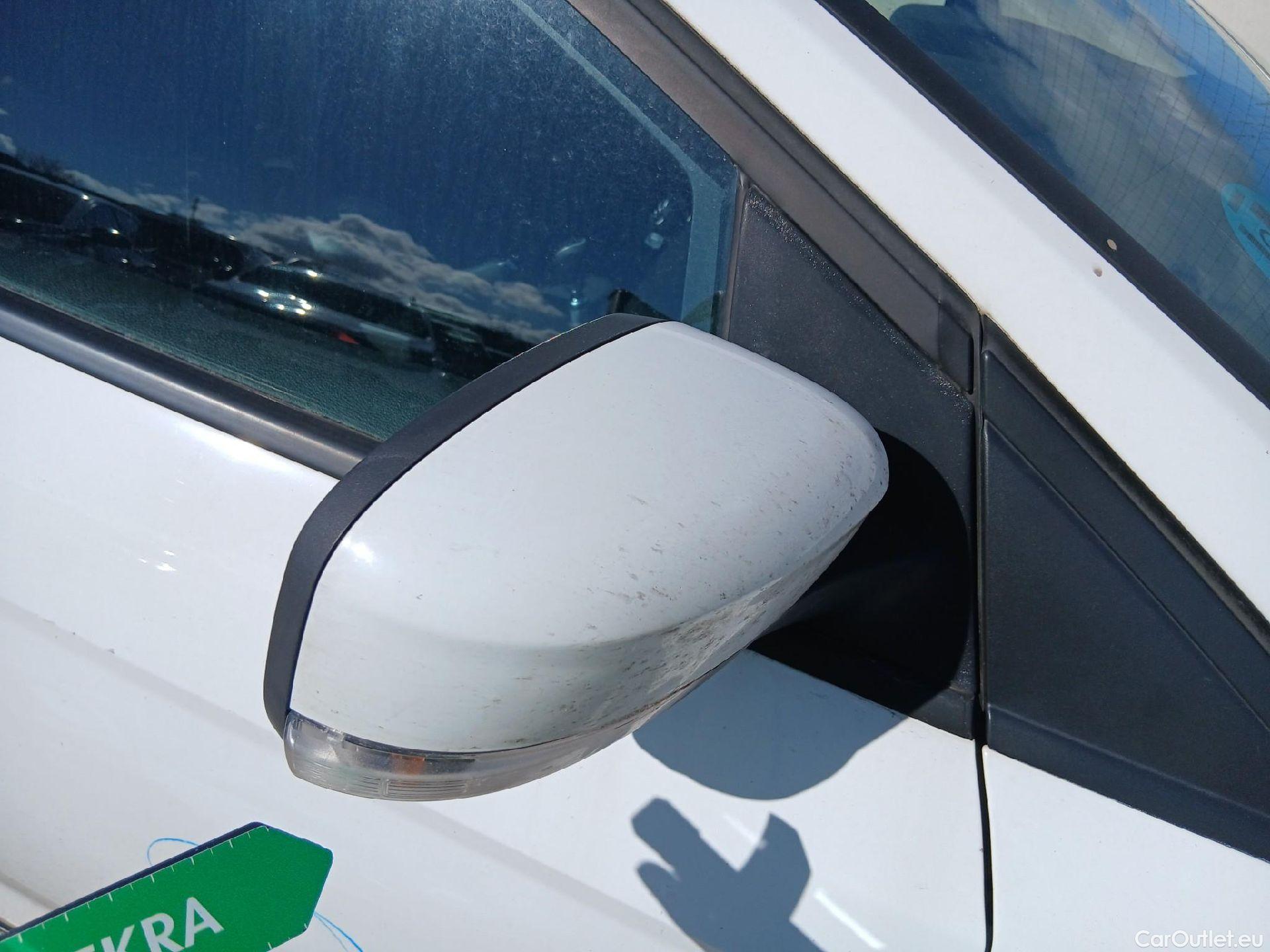  Ford  Focus FORD  5p 3G berlina con portón 1.5 TDCi E6 88kW (120CV) Trend+ #43