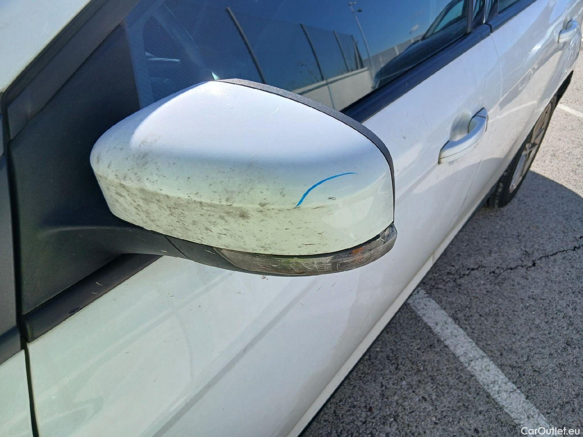  Ford  Focus FORD  5p 3G berlina con portón 1.5 TDCi E6 88kW (120CV) Trend+ #27