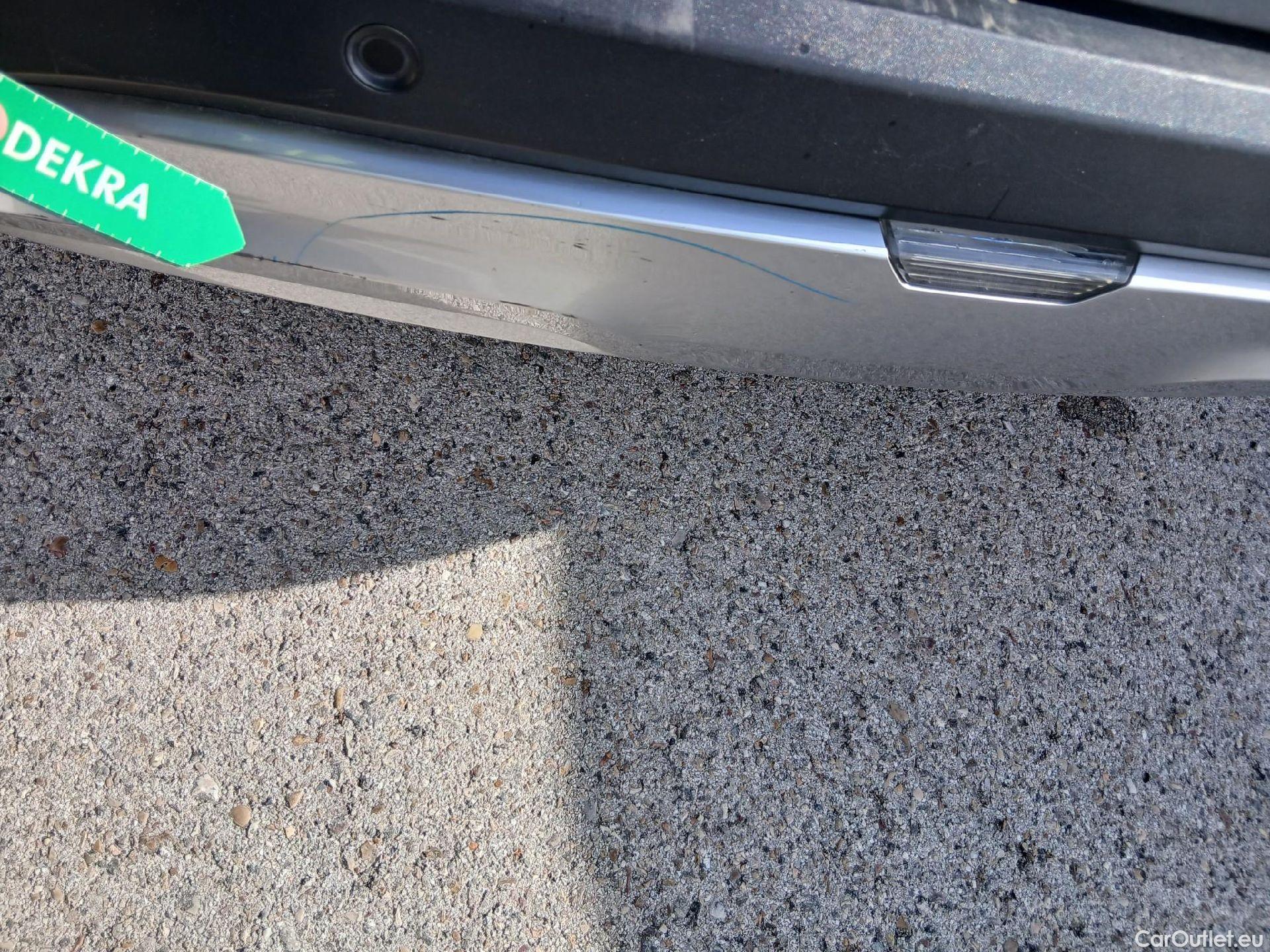  KIA  Sportage KIA  / 2022 / 5P / todoterreno 1.6 T-GDi 110kW (150CV) Drive 4x2 (AC2) #17