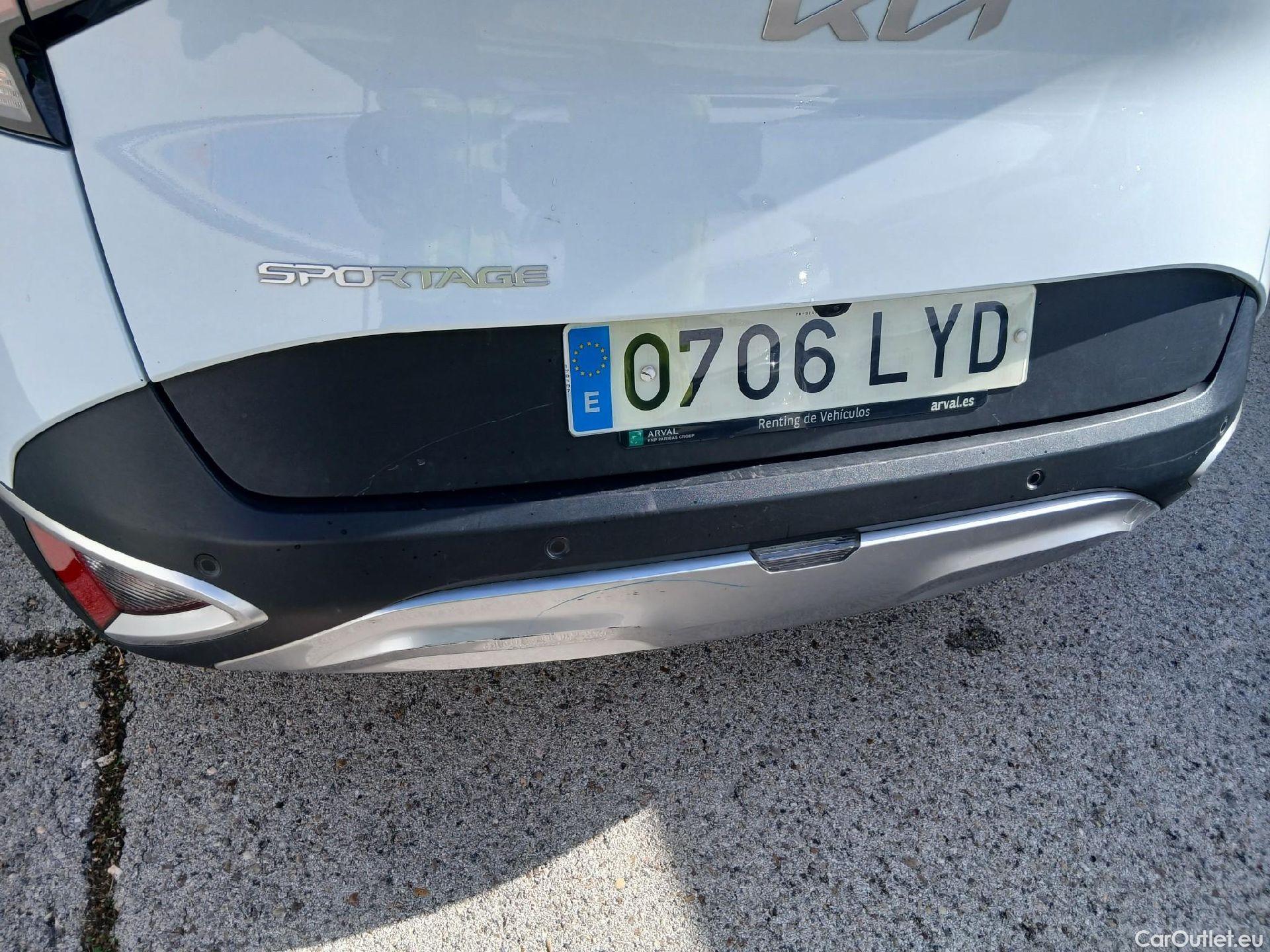  KIA  Sportage KIA  / 2022 / 5P / todoterreno 1.6 T-GDi 110kW (150CV) Drive 4x2 (AC2) #18