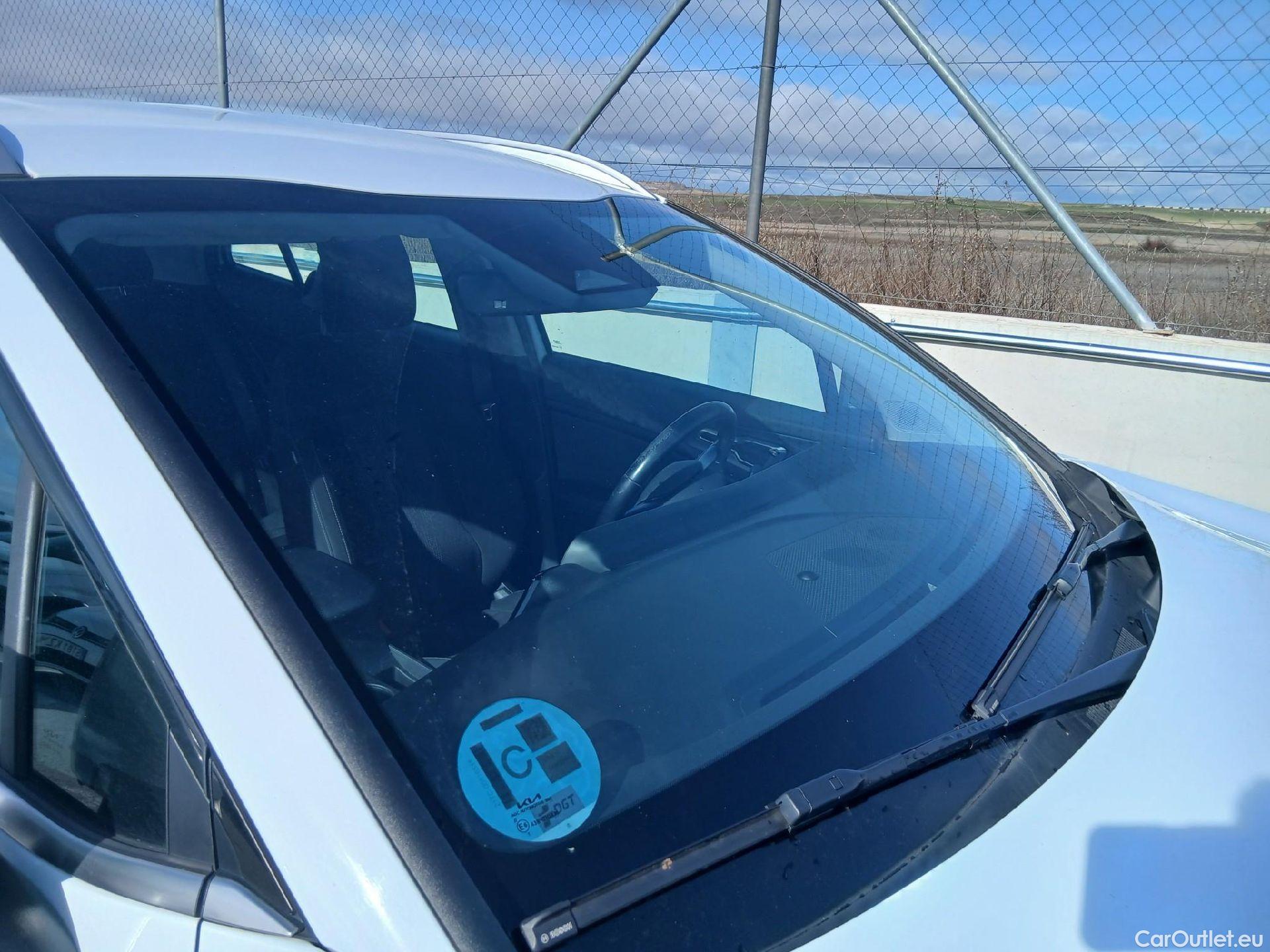  KIA  Sportage KIA  / 2022 / 5P / todoterreno 1.6 T-GDi 110kW (150CV) Drive 4x2 (AC2) #4