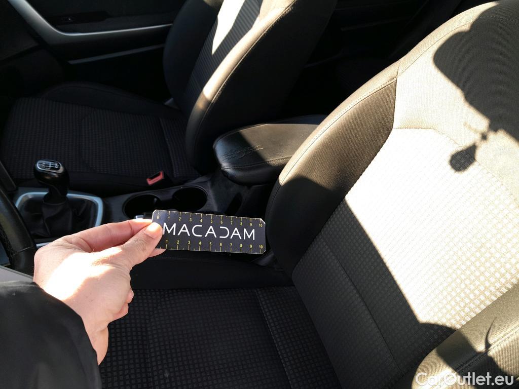  KIA  Cee'd KIA Ceed / 2018 / 5P / berlina con portón 1.0 T-GDi 88kW (120CV) Concept #1