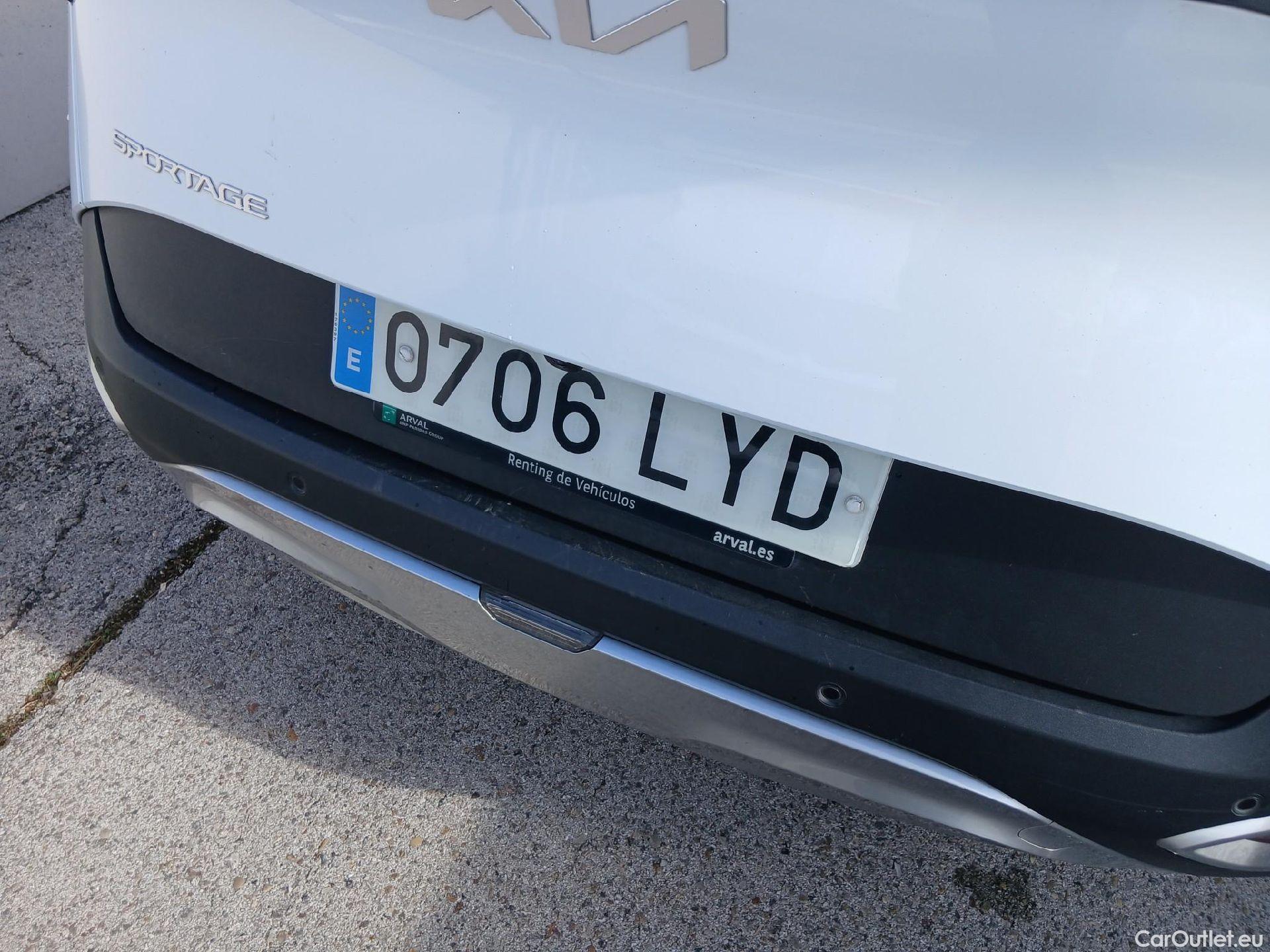  KIA  Sportage KIA  / 2022 / 5P / todoterreno 1.6 T-GDi 110kW (150CV) Drive 4x2 (AC2) #15