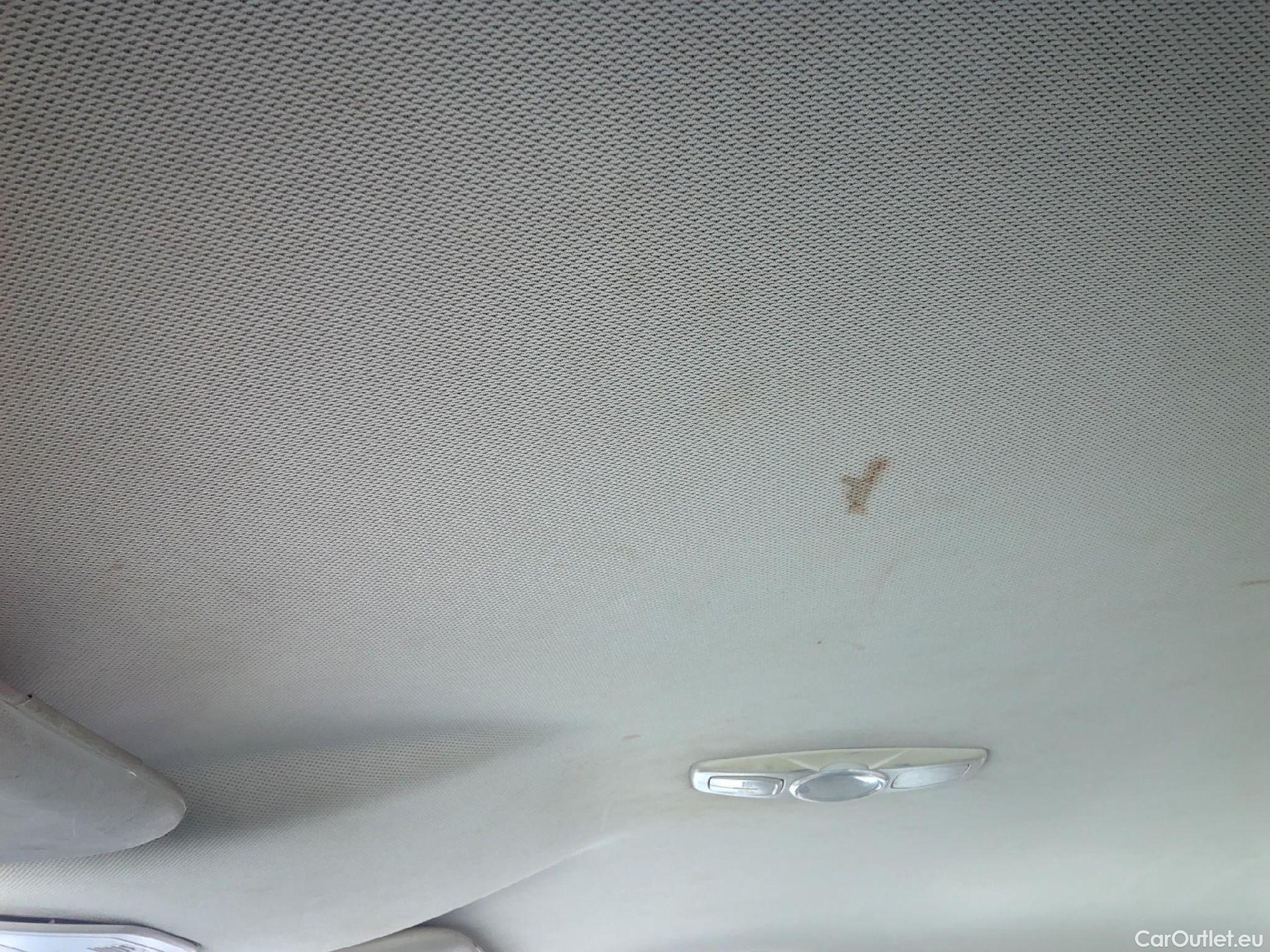  Ford  Focus FORD  5p 3G berlina con portón 1.5 TDCi E6 88kW (120CV) Trend+ #47