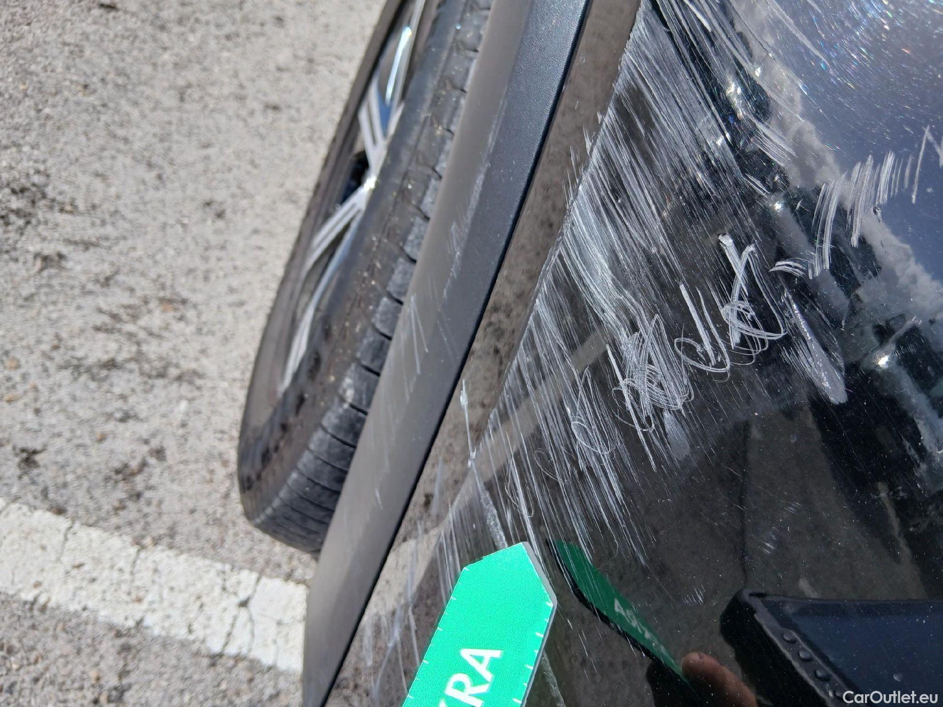  Mercedes  G-Klasee MERCEDES-BENZ GLE / 2018 / 5P / todoterreno GLE 350 de 4MATIC (Híbrido Enchufable) #4